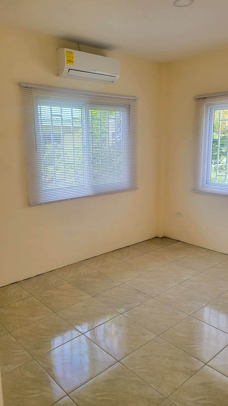 Studio Office 3