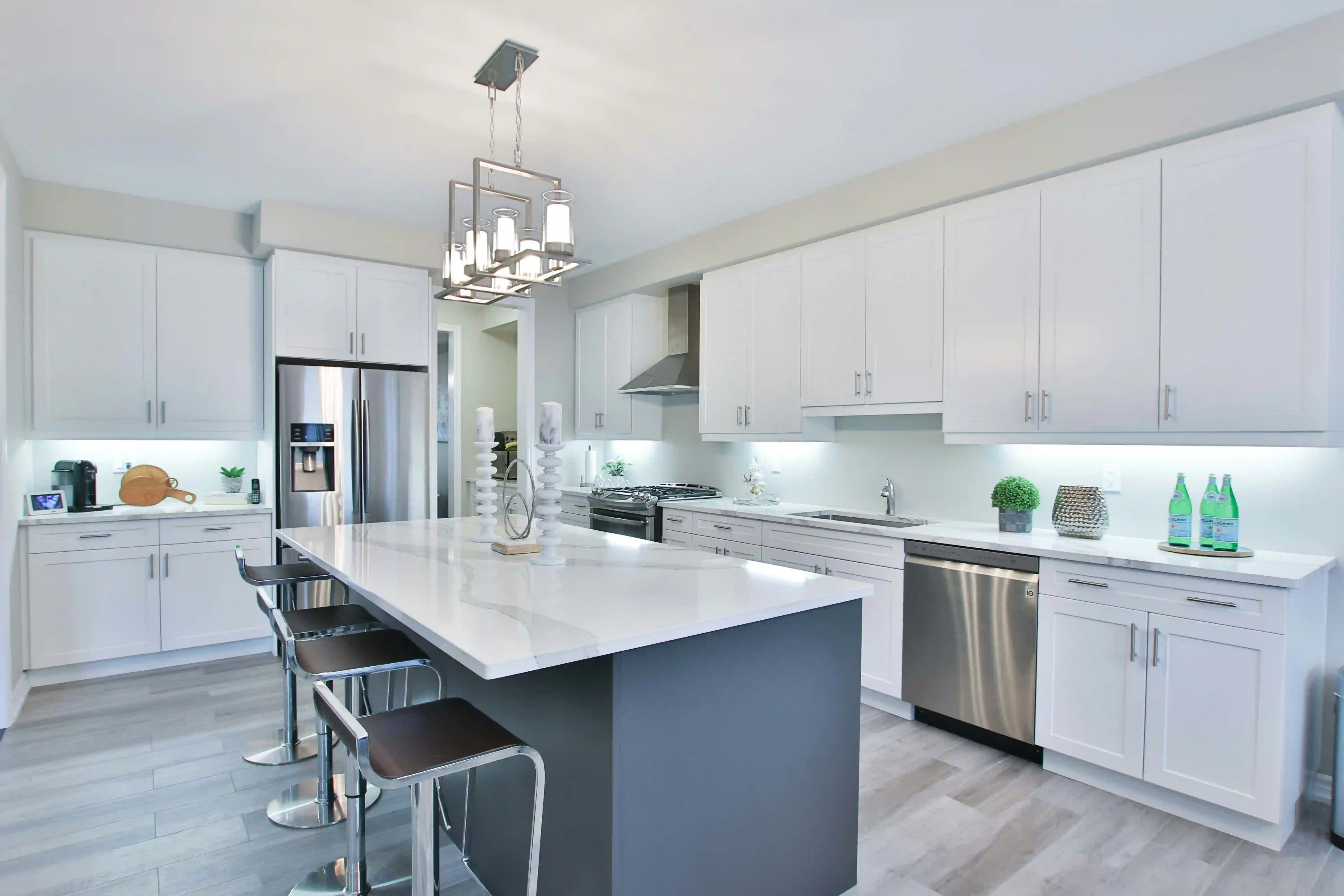 Kitchen Countertop Overhangs and Toe Kicks Explained